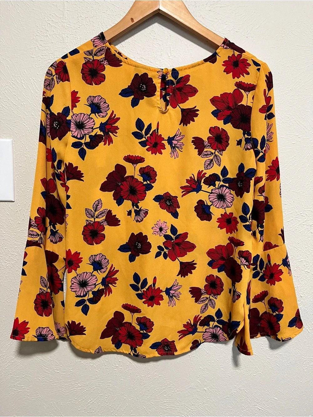 art class Mustard Floral Tie-Front Blouse